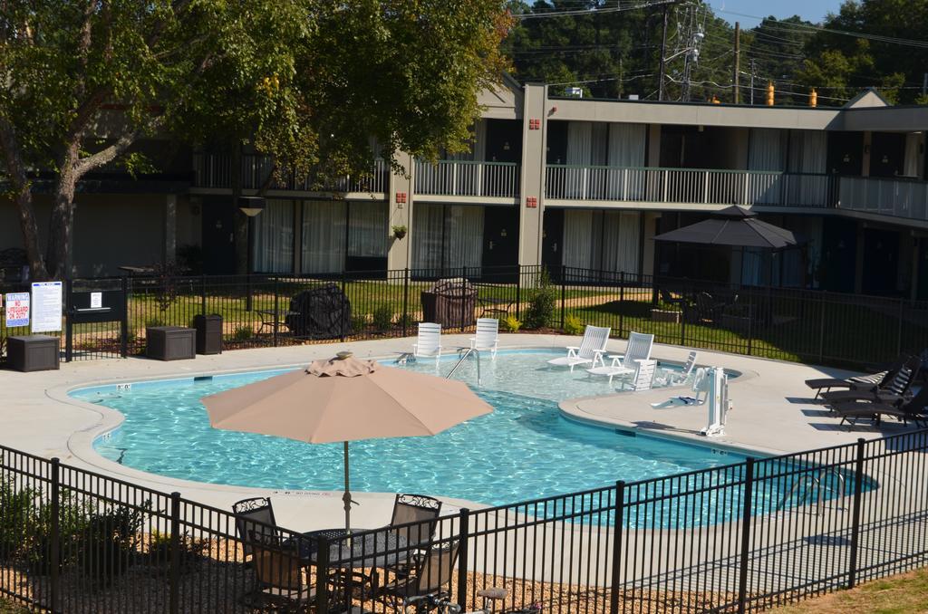 Chapel Hill University Inn Bagian luar foto
