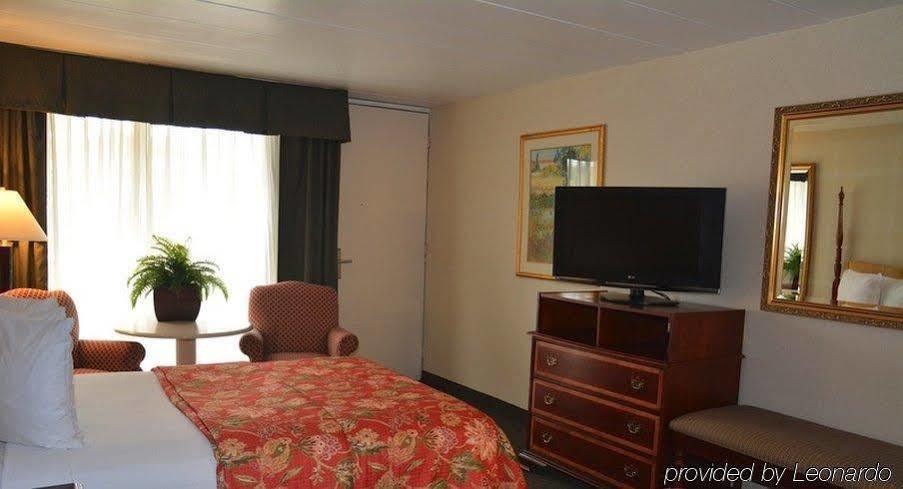 Chapel Hill University Inn Bagian luar foto