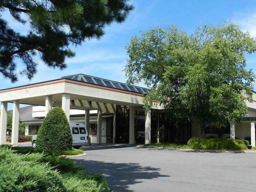 Chapel Hill University Inn Bagian luar foto